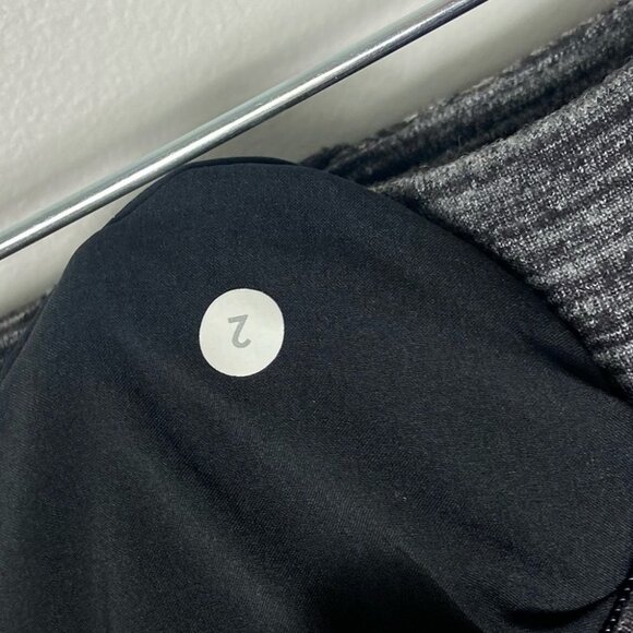 Lululemon Yoga Haven Skirt Grey‎ Mini Ruched Size 2 Pull On Minimalist Capsule - Picture 5 of 9